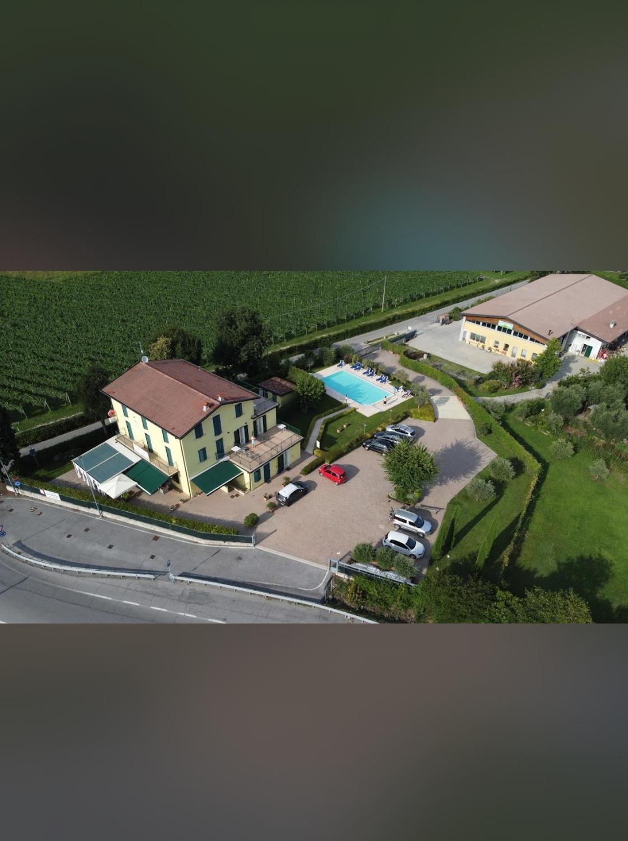 Albergo Quatro Pini Pozzolengo Exterior foto